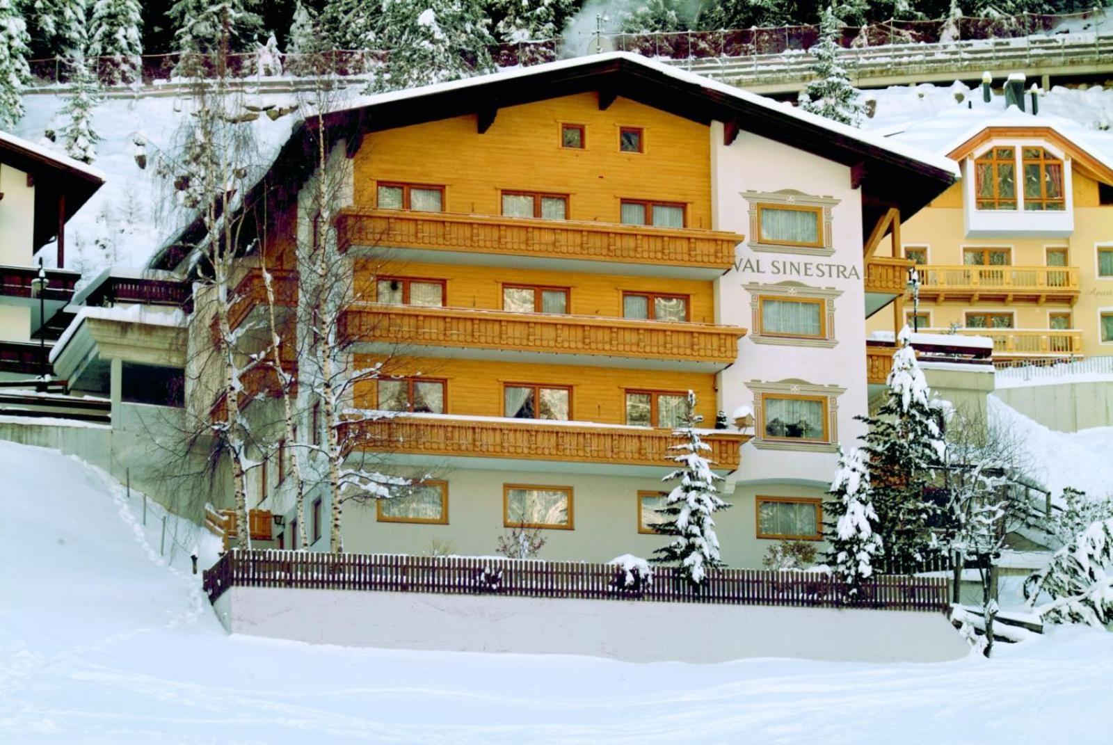 Hotel Garni Val-Sinestra Ішгль Екстер'єр фото