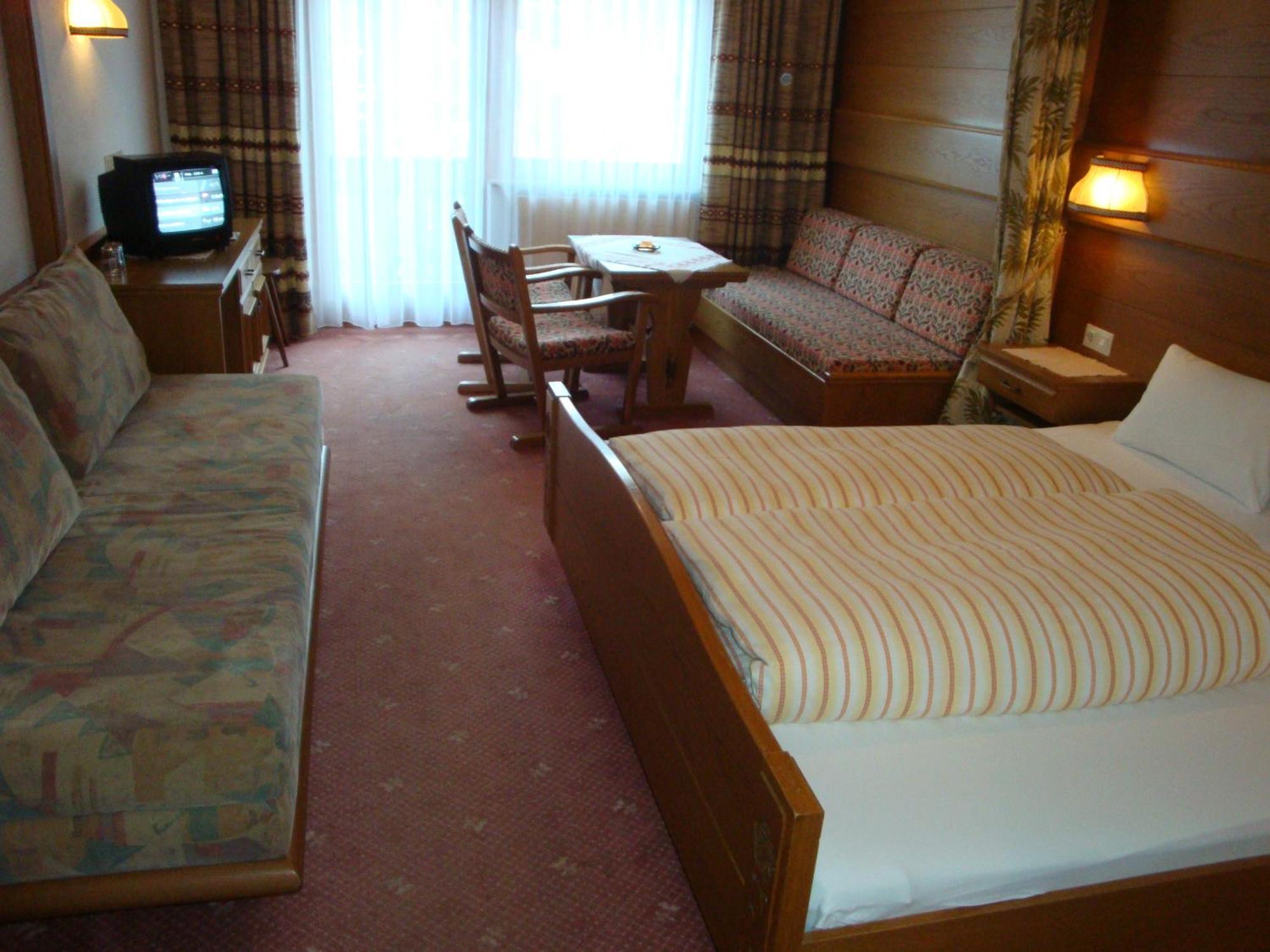 Hotel Garni Val-Sinestra Ішгль Екстер'єр фото